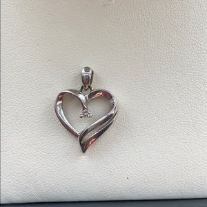 Barclay jewelers heart pendant